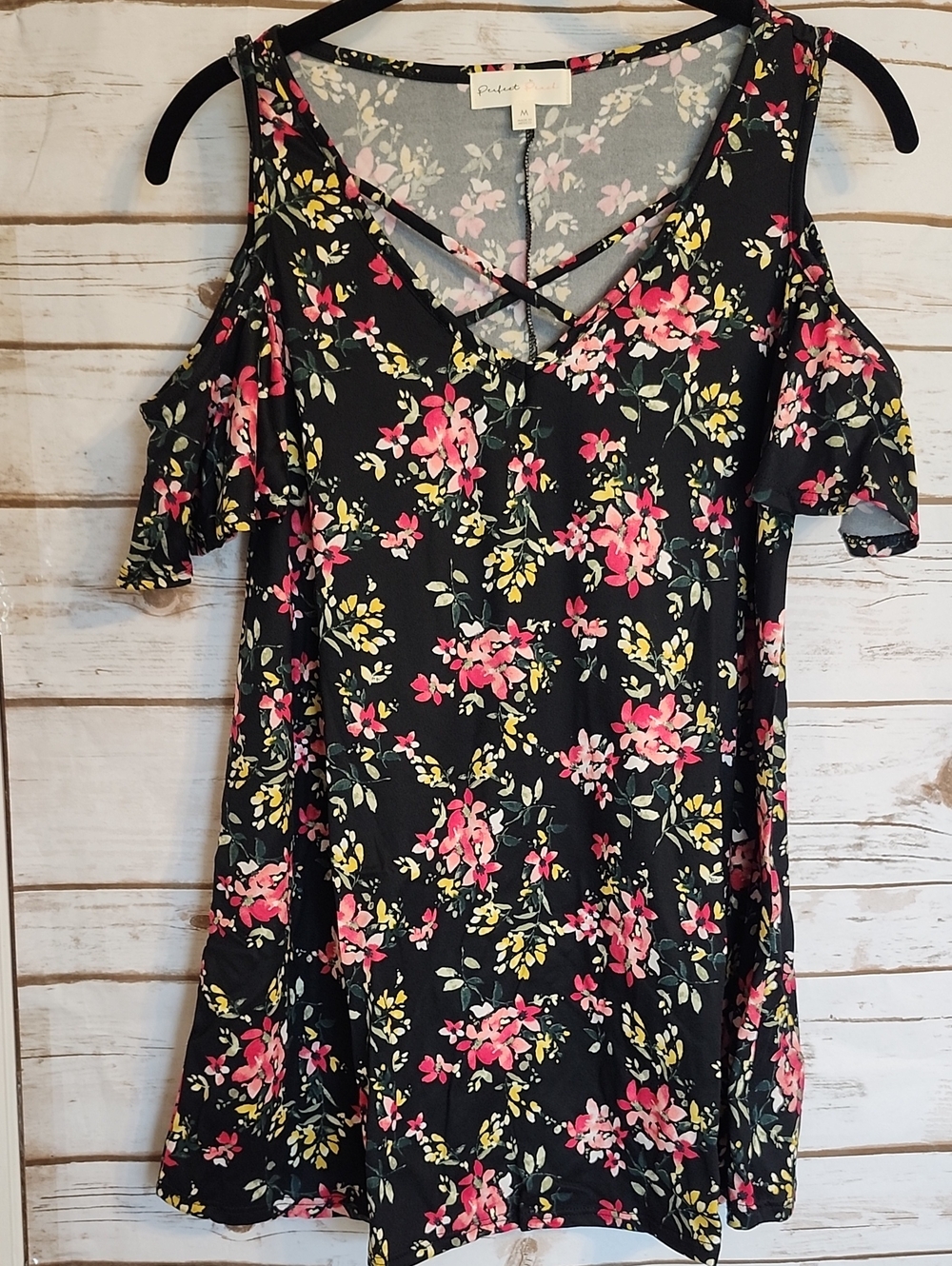 Floral Cold Shoulder Top New Size Medium
